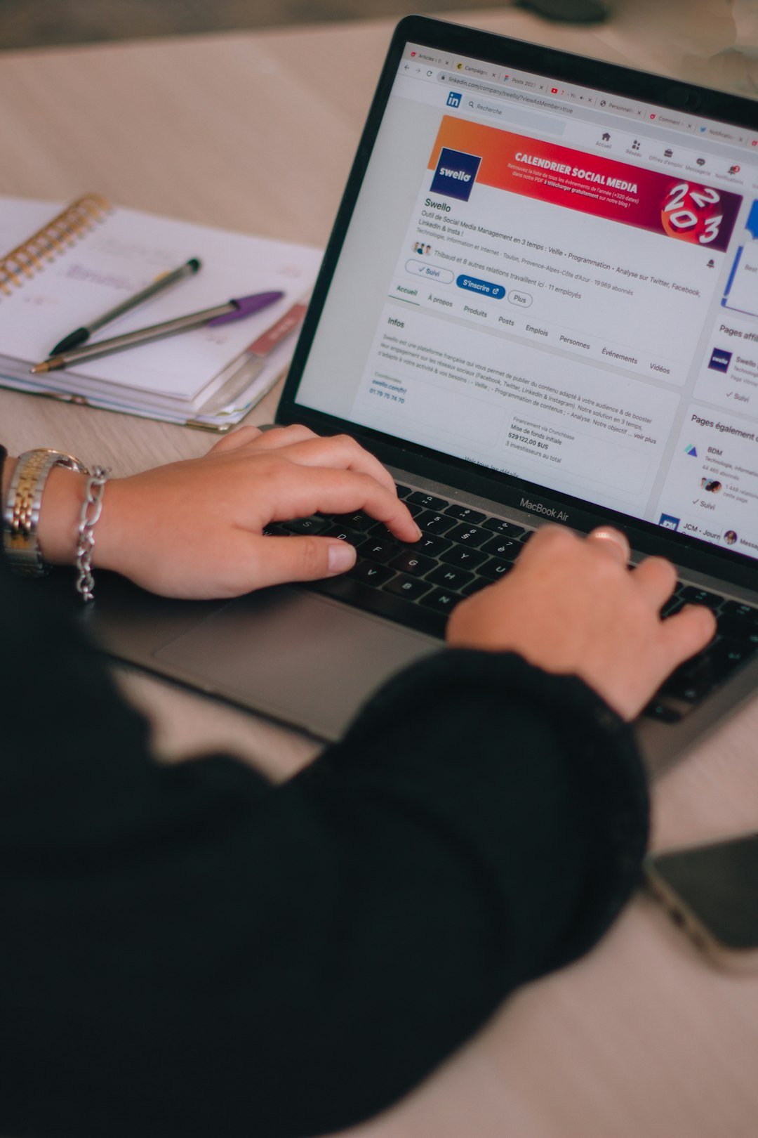 Travail de community manager, travail sur les réseaux sociaux, Linkedin.
